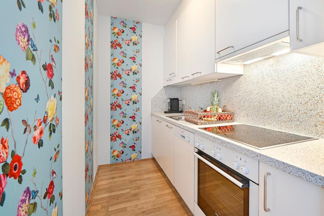 Peaceful Belvedere Apartment In Safe, Quiet & Central Location เวียนนา ภายนอก รูปภาพ